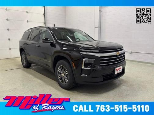 Mosaic Black Metallic 2026 Chevrolet Traverse LT