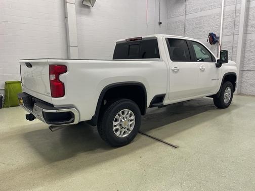 2025 Chevrolet Silverado 3500 LT