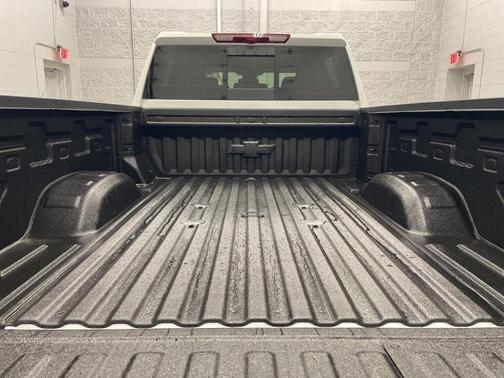 2025 Chevrolet Silverado 3500 LT