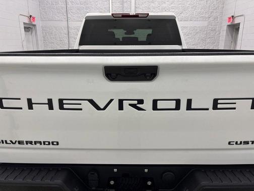 2026 Chevrolet Silverado 2500 Custom