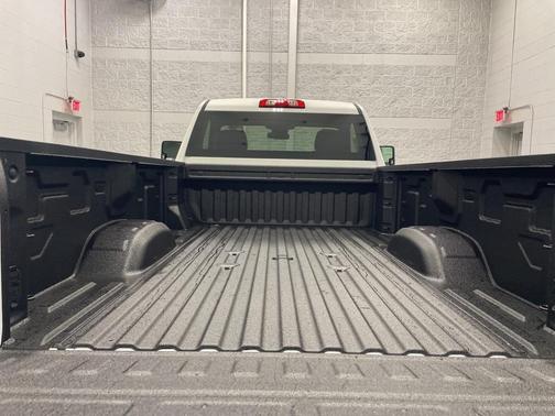 2025 Chevrolet Silverado 3500 WT