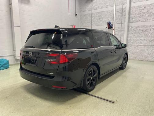 2024 Honda Odyssey Sport