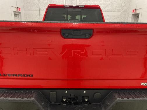 2025 Chevrolet Silverado 3500 LT