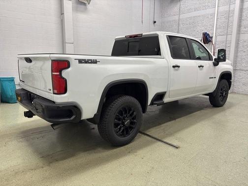 2026 Chevrolet Silverado 3500 LT