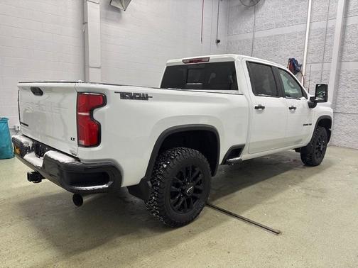 2026 Chevrolet Silverado 3500 LT