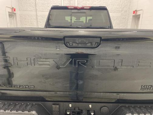 2025 Chevrolet Silverado 3500 High Country