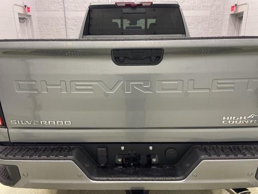2025 Chevrolet Silverado 3500 High Country
