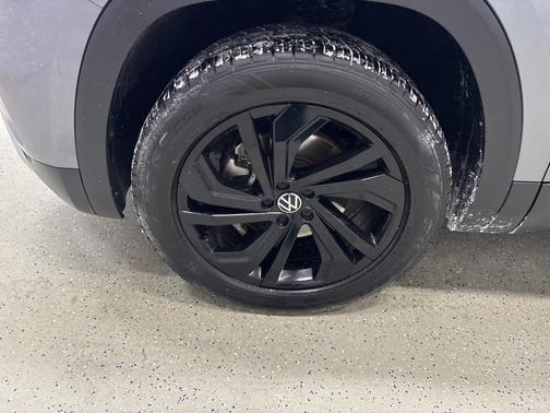 2022 Volkswagen Atlas 3.6L SE w/Technology