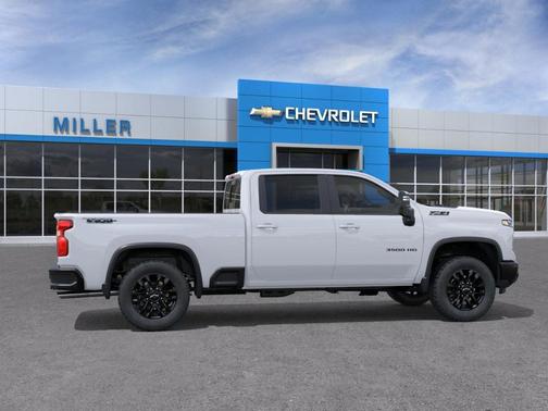 2025 Chevrolet Silverado 3500 LT