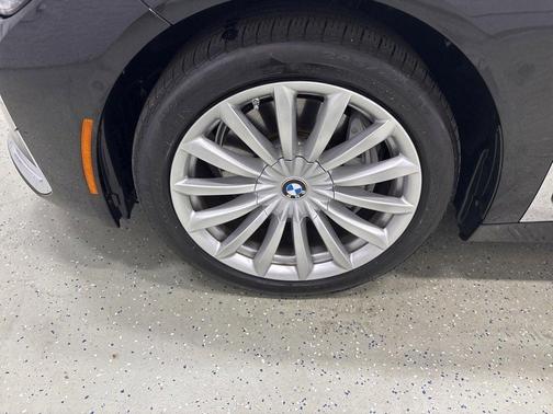 2021 BMW 740 i xDrive