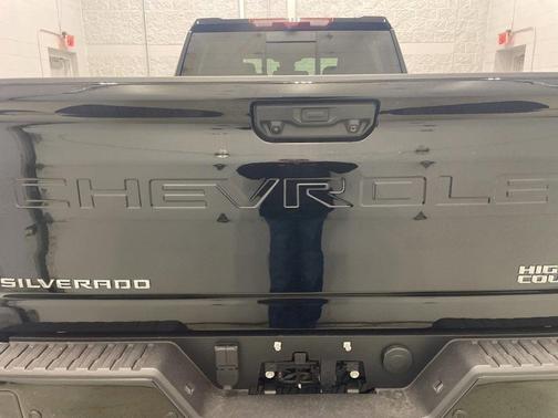 2025 Chevrolet Silverado 3500 High Country