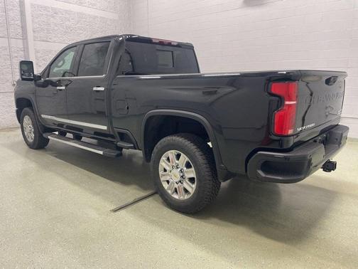 2025 Chevrolet Silverado 3500 High Country