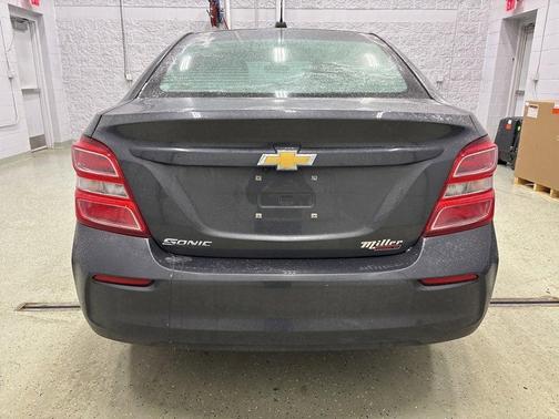 2017 Chevrolet Sonic LS