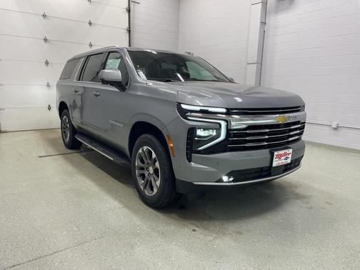 2025 Chevrolet Suburban LT
