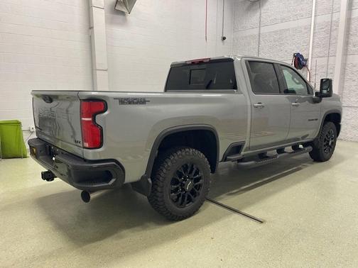 2025 Chevrolet Silverado 3500 LTZ