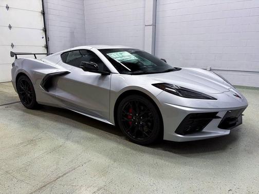 2026 Chevrolet Corvette Stingray w/1LT