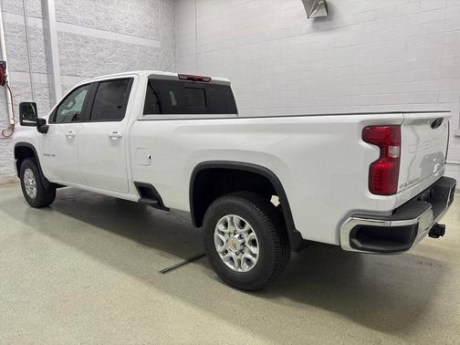 2026 Chevrolet Silverado 3500 LT