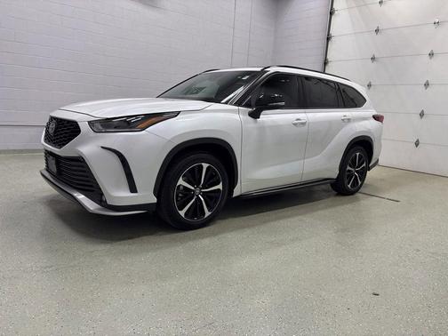 2022 Toyota Highlander XSE