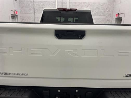 2025 Chevrolet Silverado 2500 ZR2