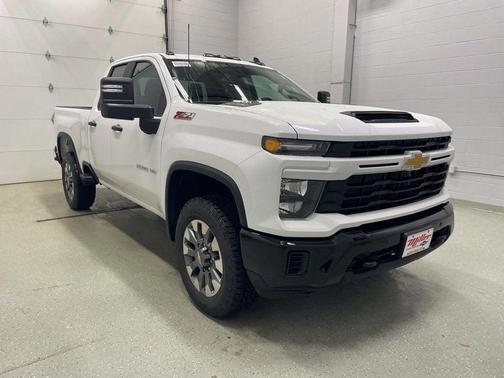 2025 Chevrolet Silverado 2500 Custom