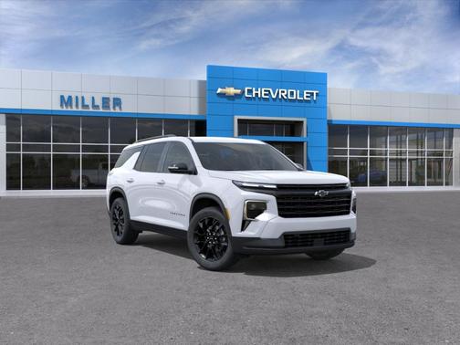 Polar White 2026 Chevrolet Traverse LT