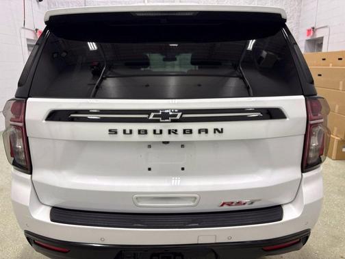 Summit White 2023 Chevrolet Suburban RST