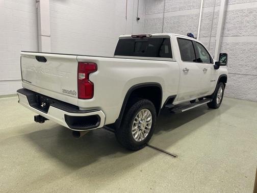 2022 Chevrolet Silverado 3500 High Country