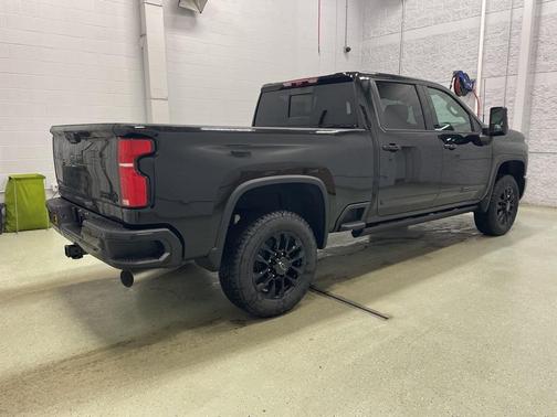 2025 Chevrolet Silverado 3500 High Country