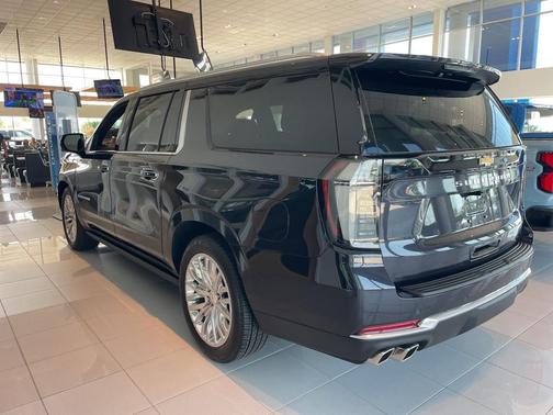 2025 Chevrolet Suburban High Country