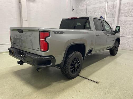 2025 Chevrolet Silverado 3500 LT
