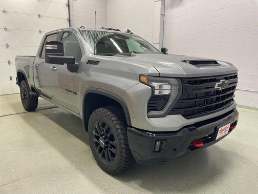 2025 Chevrolet Silverado 3500 LT