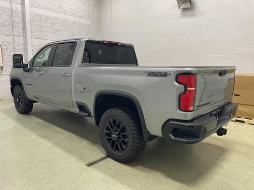 2025 Chevrolet Silverado 3500 LT