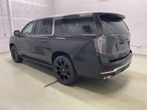 2025 Chevrolet Suburban High Country