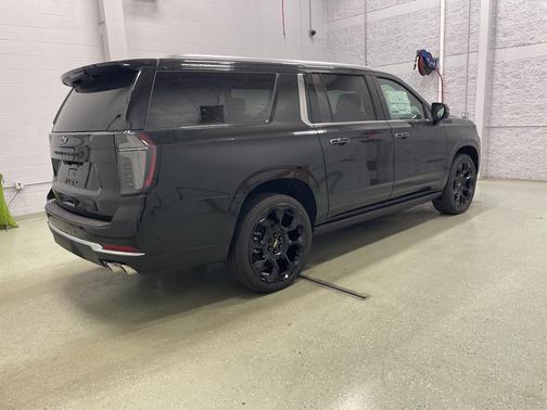 2025 Chevrolet Suburban High Country