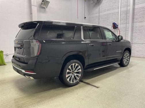 2025 Chevrolet Suburban High Country