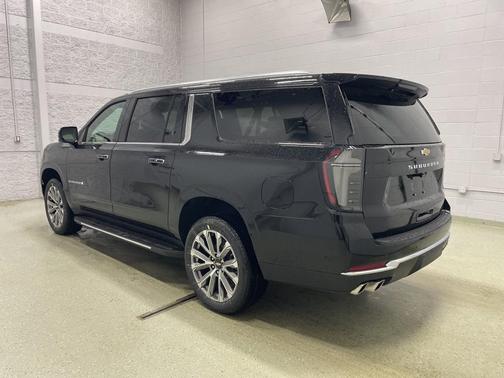2025 Chevrolet Suburban High Country
