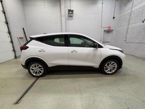 Summit White 2027 Chevrolet Bolt LT