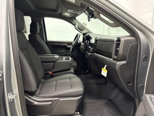 Sterling Gray Metallic 2026 Chevrolet Silverado 1500 RST