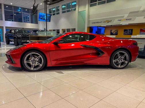 2024 Chevrolet Corvette Stingray w/2LT