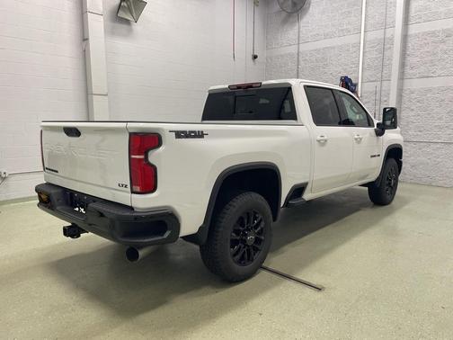 2025 Chevrolet Silverado 3500 LTZ