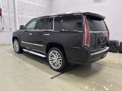 2020 Cadillac Escalade Premium Luxury