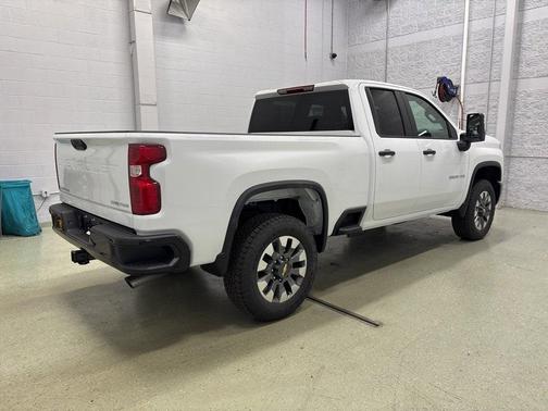 2026 Chevrolet Silverado 2500 Custom
