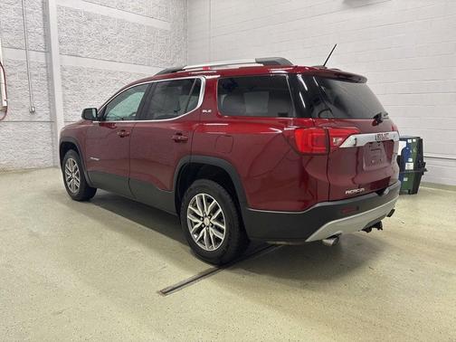 2017 GMC Acadia SLE-2