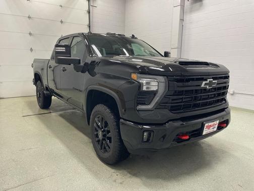 2025 Chevrolet Silverado 3500 LTZ