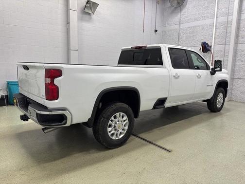 2026 Chevrolet Silverado 3500 LT