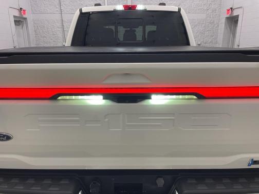 2023 Ford F-150 Lightning LARIAT