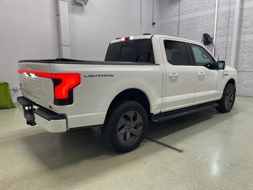 2023 Ford F-150 Lightning LARIAT