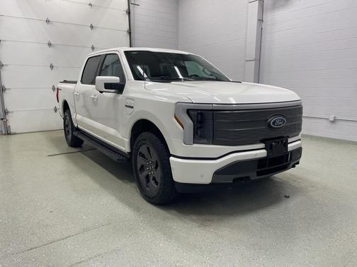 2023 Ford F-150 Lightning LARIAT