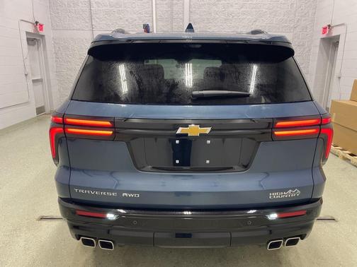 2025 Chevrolet Traverse High Country