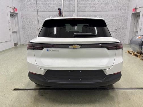 2026 Chevrolet Equinox EV LT 2
